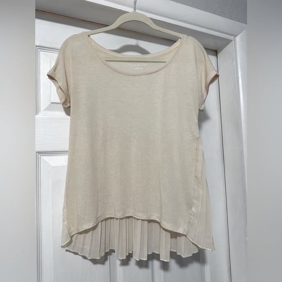 American Eagle Happy Hour Short Sleeve Top w/ Pleated Lower Back - Picture 1 of 8